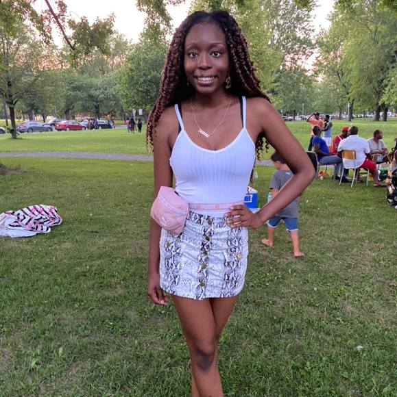 Meet your Posher, Bria - Picture 1 of 1